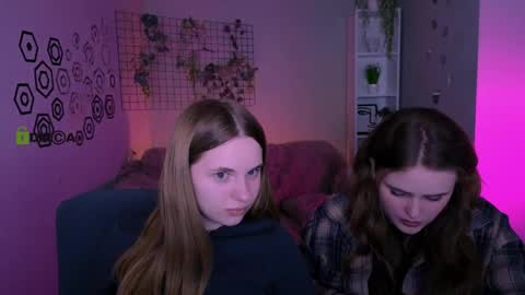 Ylia online show from 04/08/26, 01:11