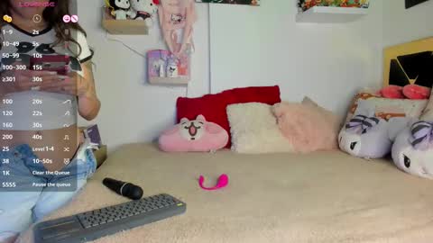 lucy online show from 03/02/26, 04:58