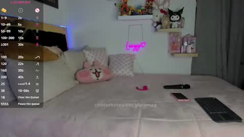 Snapshot of yluismag chatting on 06/10/26, 04:45 lucy online show from 06/10/26, 04:45