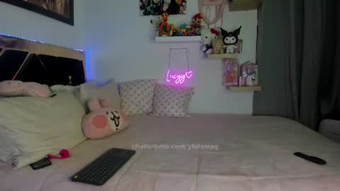 Snapshot of yluismag chatting on 06/11/26, 01:16 lucy online show from 06/11/26, 01:16