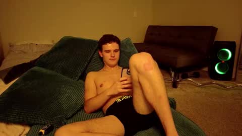 Snapshot of yngdesire1 chatting on 11/23/25, 06:35 yngdesire1 online show from 11/23/25, 06:35