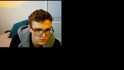 Snapshot of yngdesire1 chatting on 12/15/25, 04:50 yngdesire1 online show from 12/15/25, 04:50