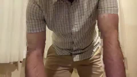 Snapshot of ynholeather chatting on 11/14/25, 01:15 Leather online show from 11/14/25, 01:15