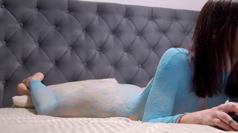 Snapshot of ynnasquirt chatting on 02/15/26, 06:48 ynnasquirt online show from 02/15/26, 06:48