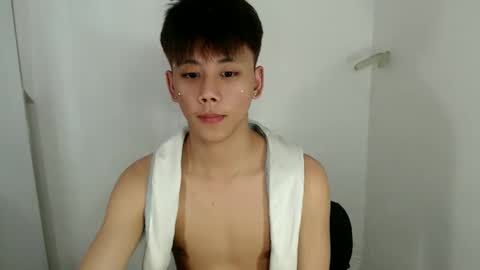 Snapshot of ynotyu chatting on 03/16/26, 03:01 ynotyu online show from 03/16/26, 03:01