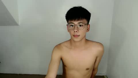 Snapshot of ynotyu chatting on 03/31/26, 02:06 ynotyu online show from 03/31/26, 02:06