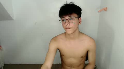 Snapshot of ynotyu chatting on 04/15/26, 07:58 ynotyu online show from 04/15/26, 07:58