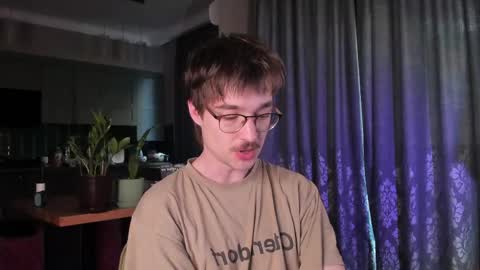 Snapshot of yoga_pizza_420 chatting on 05/11/26, 03:34 Max online show from 05/11/26, 03:34