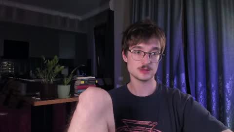 Snapshot of yoga_pizza_420 chatting on 07/29/26, 10:30 Max online show from 07/29/26, 10:30