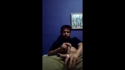 Snapshot of yoguito3387 chatting on 12/19/25, 10:44 yoguito3387 online show from 12/19/25, 10:44