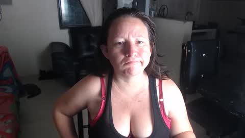 Snapshot of yohis_kiut25 chatting on 01/19/25, 05:05 yohis online show from 01/19/25, 05:05