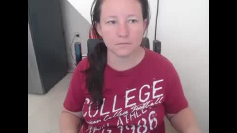 Snapshot of yohis_kiut25 chatting on 02/03/25, 03:49 yohis online show from 02/03/25, 03:49