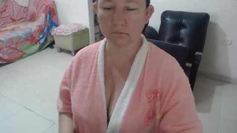 Snapshot of yohis_kiut25 chatting on 02/25/25, 01:50 yohis online show from 02/25/25, 01:50