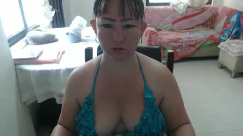 Snapshot of yohis_kiut25 chatting on 03/04/25, 03:15 yohis online show from 03/04/25, 03:15