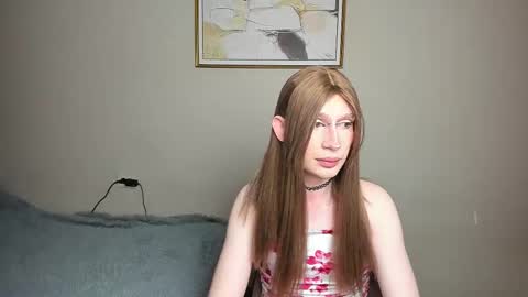 Snapshot of yoi_mika chatting on 11/26/25, 02:56 Mikaella - Mika online show from 11/26/25, 02:56