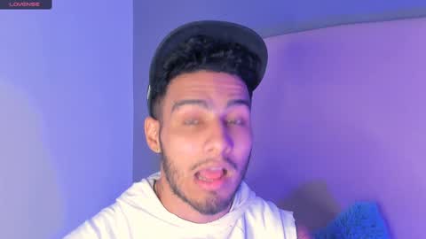 Snapshot of yoi_olimpo chatting on 01/16/25, 12:31 Yoi Olimpo online show from 01/16/25, 12:31