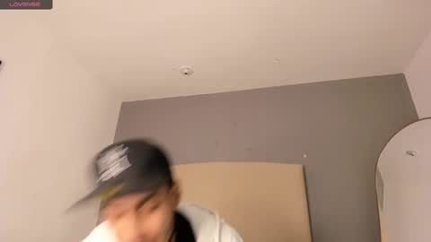 Snapshot of yoi_olimpo chatting on 01/21/25, 12:18 Yoi Olimpo online show from 01/21/25, 12:18