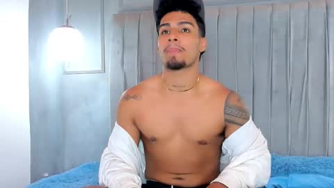 Snapshot of yoi_olimpo chatting on 03/05/25, 03:18 Yoi Olimpo online show from 03/05/25, 03:18