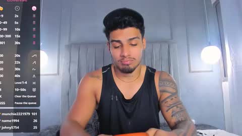 Snapshot of yoi_olimpo chatting on 03/10/25, 03:52 Yoi Olimpo online show from 03/10/25, 03:52