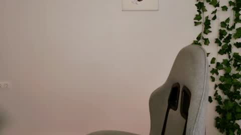 Snapshot of yoka_paradoxxx chatting on 02/03/26, 09:25 yoka_paradoxxx online show from 02/03/26, 09:25