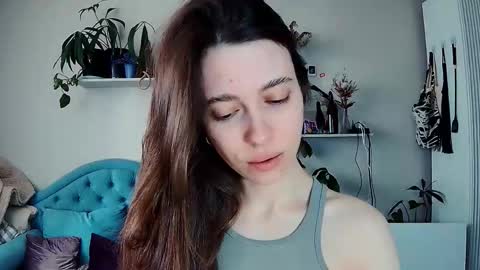 yoka_paradoxxx online show from 05/10/26, 10:53