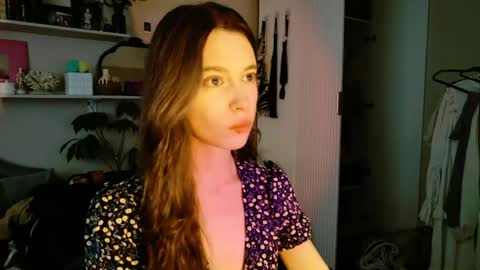yoka_paradoxxx online show from 05/17/26, 12:34