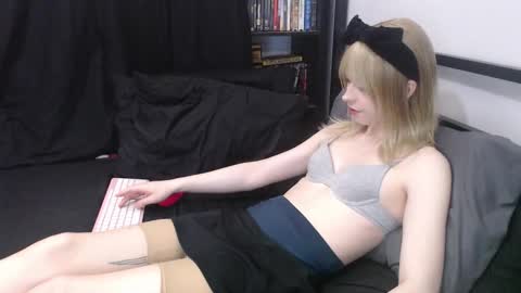 Yokai Girl online show from 02/25/26, 08:07