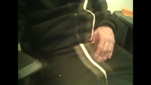 Snapshot of yokaxondoo chatting on 12/24/24, 10:49 yokaxondoo online show from 12/24/24, 10:49