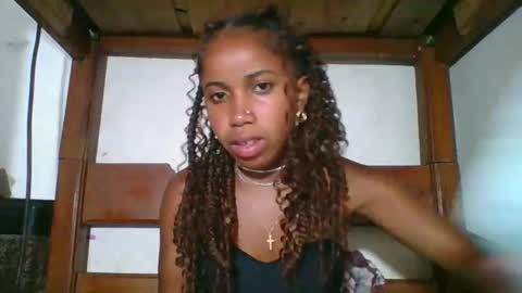 Snapshot of yolandrina05 chatting on 02/05/26, 11:15 yolandrina05 online show from 02/05/26, 11:15