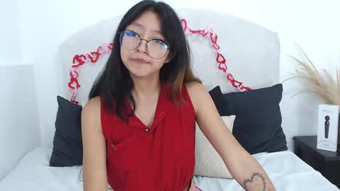 Yommi Winx online show from 02/14/25, 01:34