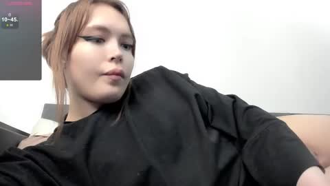 yomoyoo online show from 11/05/25, 09:26