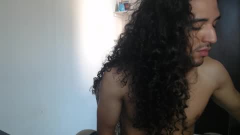 YGN Malu online show from 10/26/25, 11:49