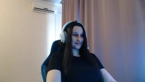 Sophie online show from 04/17/26, 02:20