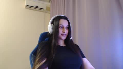 Sophie online show from 04/21/26, 04:45