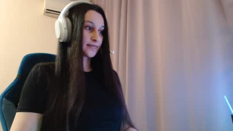 Sophie online show from 04/29/26, 05:30
