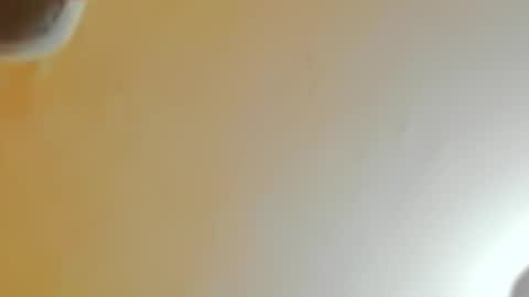 yonnsol_avril online show from 04/04/26, 07:44