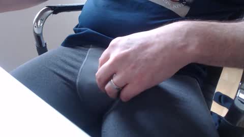 yorkiemanuk online show from 02/26/26, 10:14