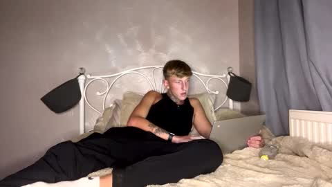 Snapshot of yorkshirelad208 chatting on 01/10/25, 08:59 Harrison online show from 01/10/25, 08:59