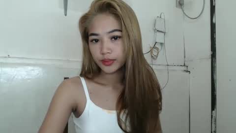 Snapshot of yosufloversweet chatting on 12/05/24, 02:00 fin online show from 12/05/24, 02:00