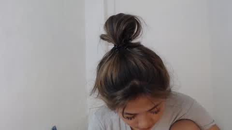 Snapshot of yosufloversweet chatting on 02/18/25, 08:16 fin online show from 02/18/25, 08:16