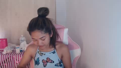 Snapshot of yosufloversweet chatting on 03/12/25, 03:24 fin online show from 03/12/25, 03:24