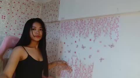 Snapshot of yosufloversweet chatting on 09/18/25, 10:56 fin online show from 09/18/25, 10:56