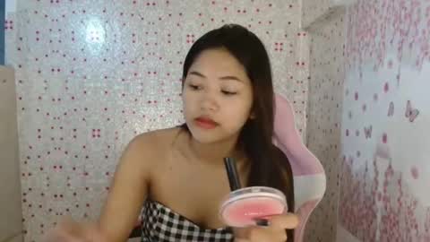 Snapshot of yosufloversweet chatting on 09/22/25, 01:07 fin online show from 09/22/25, 01:07