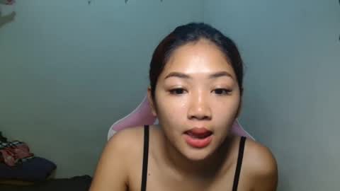 Snapshot of yosufloversweet chatting on 05/18/26, 04:07 fin online show from 05/18/26, 04:07
