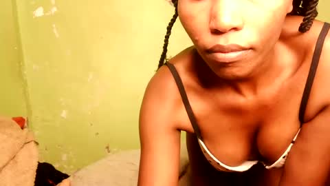 Snapshot of yosweetslut chatting on 07/12/26, 02:08 Sweetkitty online show from 07/12/26, 02:08