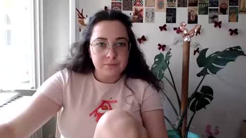 Snapshot of you_aurora chatting on 07/09/26, 03:27 Aurora online show from 07/09/26, 03:27