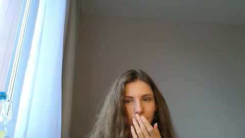 Liliya online show from 04/06/26, 09:32