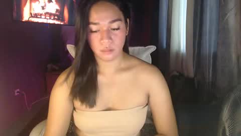 Snapshot of you_should_try chatting on 01/25/25, 06:45 Denice online show from 01/25/25, 06:45