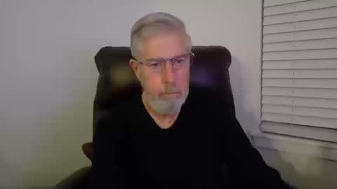 Colorado Guy Straight online show from 10/16/25, 12:39