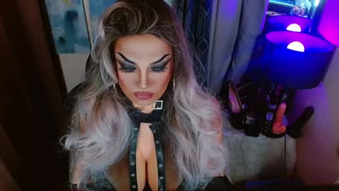 QUEEN MADISON  online show from 05/21/26, 02:46